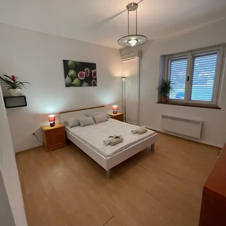 Apartment Seaside House *