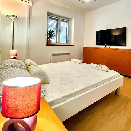 Apartment Seaside House